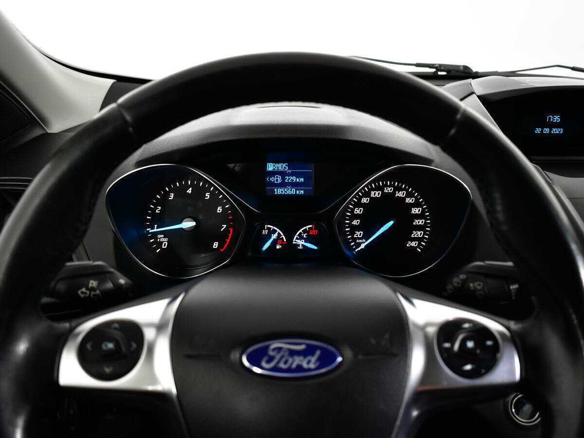 Ford Kuga, 2015 - Фото №10