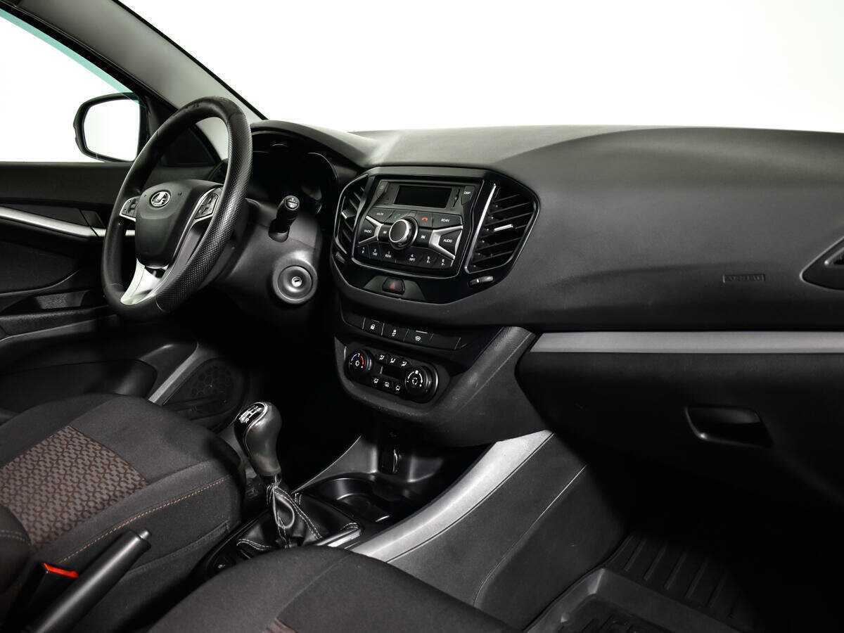 Lada (ВАЗ) Vesta, 2019 - Фото №8