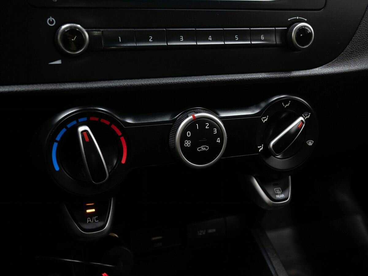 Kia Rio, 2021 - Фото №20