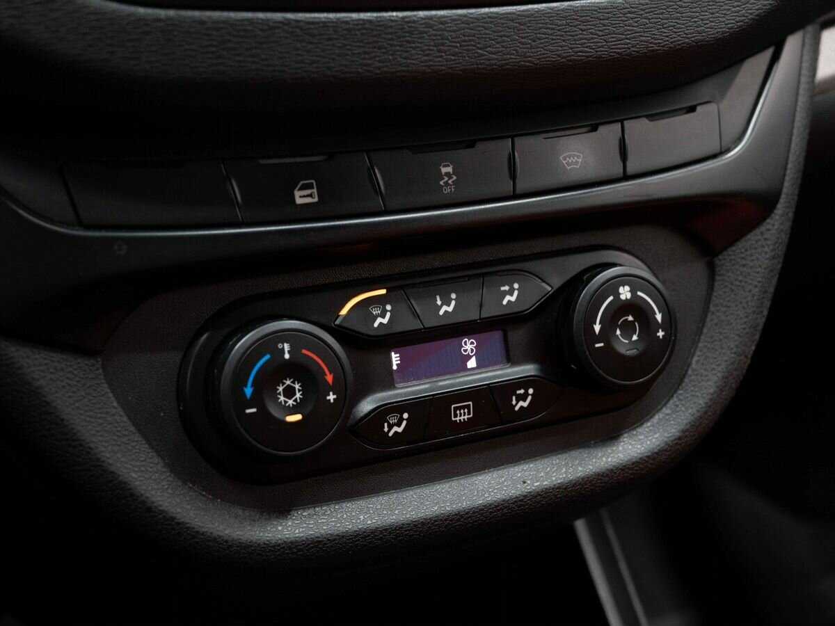 Lada (ВАЗ) Vesta, 2021 - Фото №19