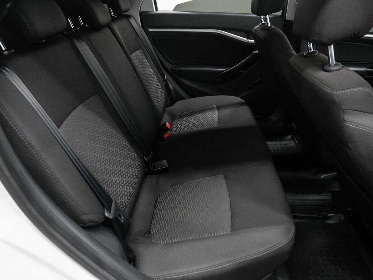 Lada (ВАЗ) Vesta, 2017 - Фото №9