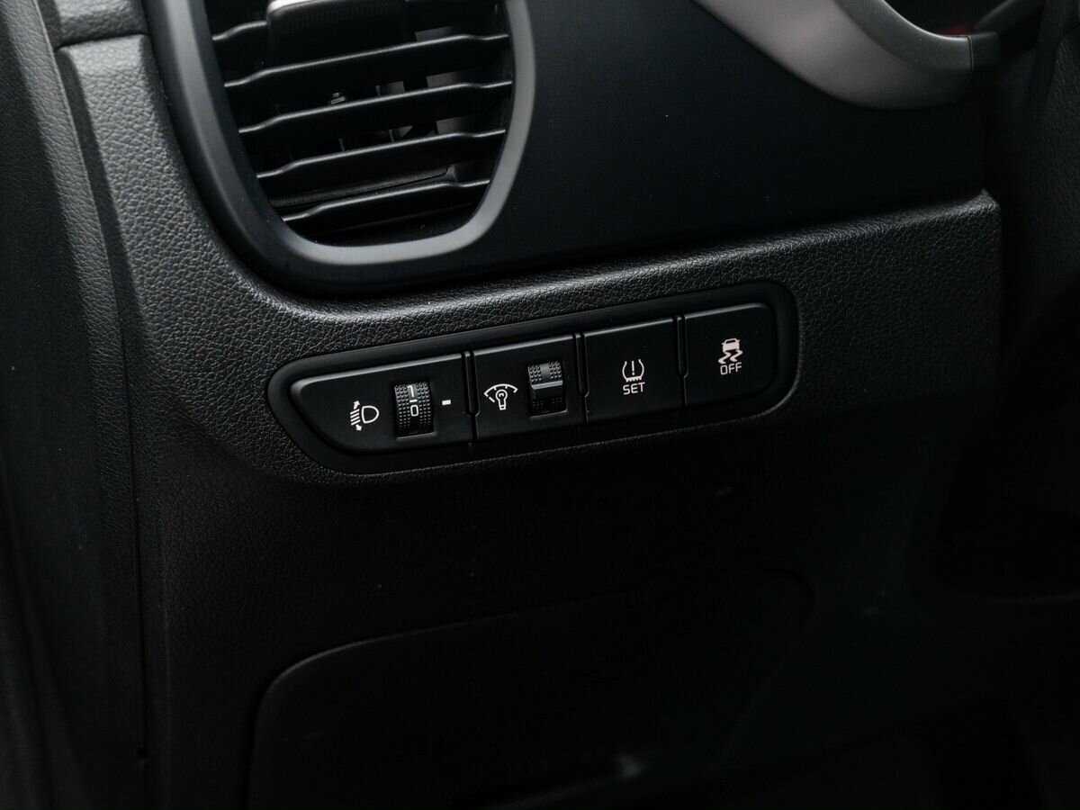 Kia Rio X, 2020 - Фото №15