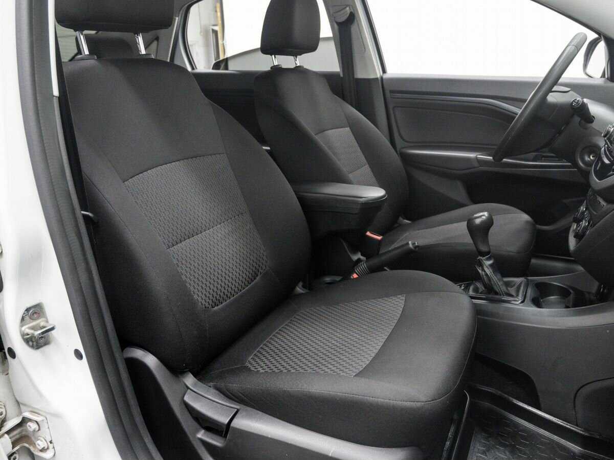 Lada (ВАЗ) Vesta, 2019 - Фото №8