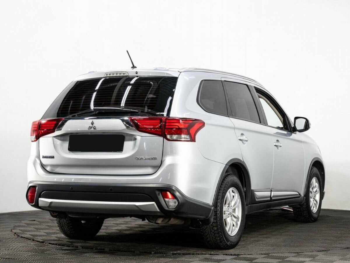 Mitsubishi Outlander, 2016 - Фото №3
