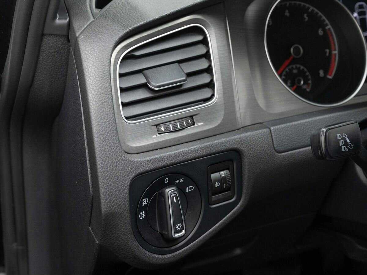 Volkswagen Golf, 2013 - Фото №18