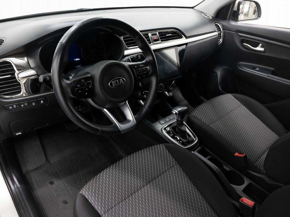 Kia Rio X-Line, 2020 - Фото №8