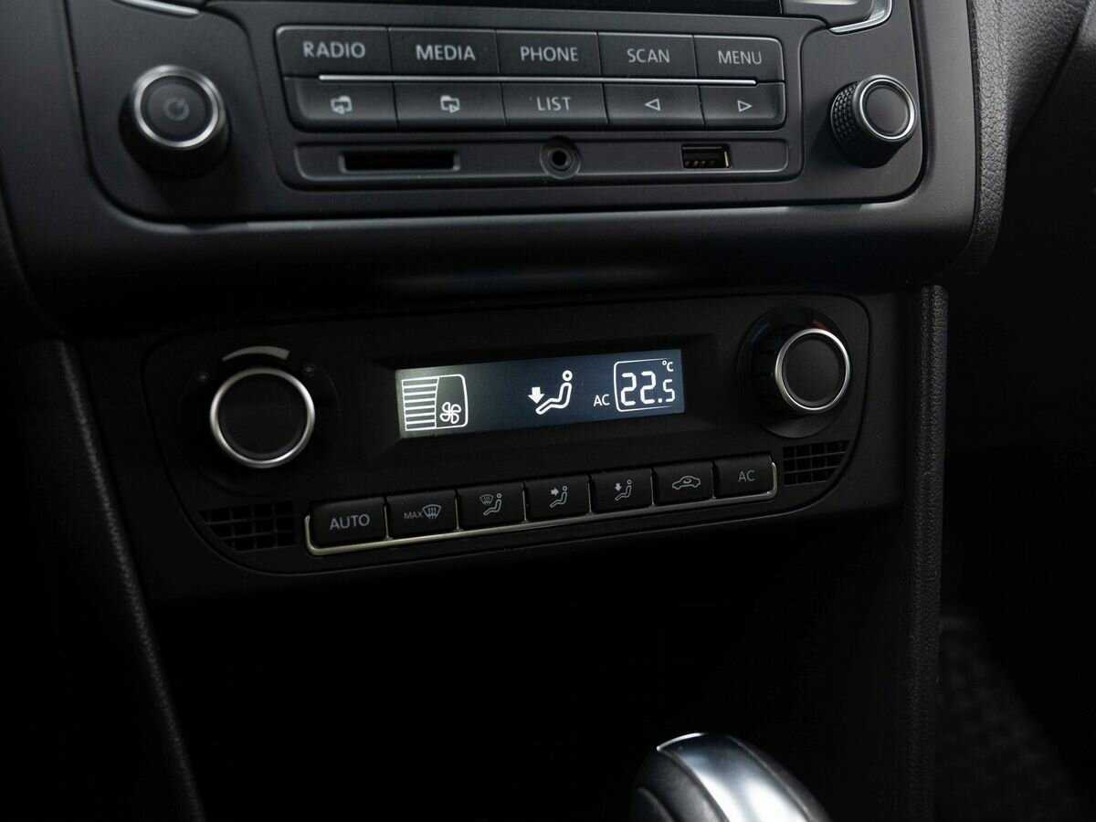 Volkswagen Polo, 2014 - Фото №17