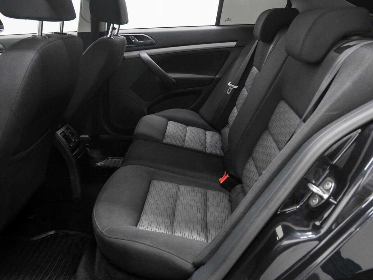 Skoda Octavia, 2012 - Фото №10