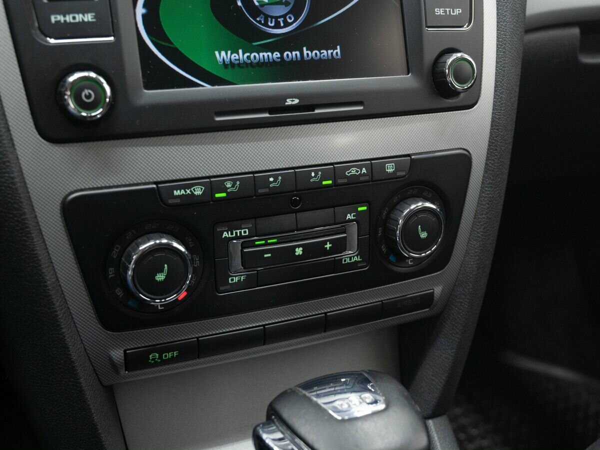Skoda Octavia, 2012 - Фото №16