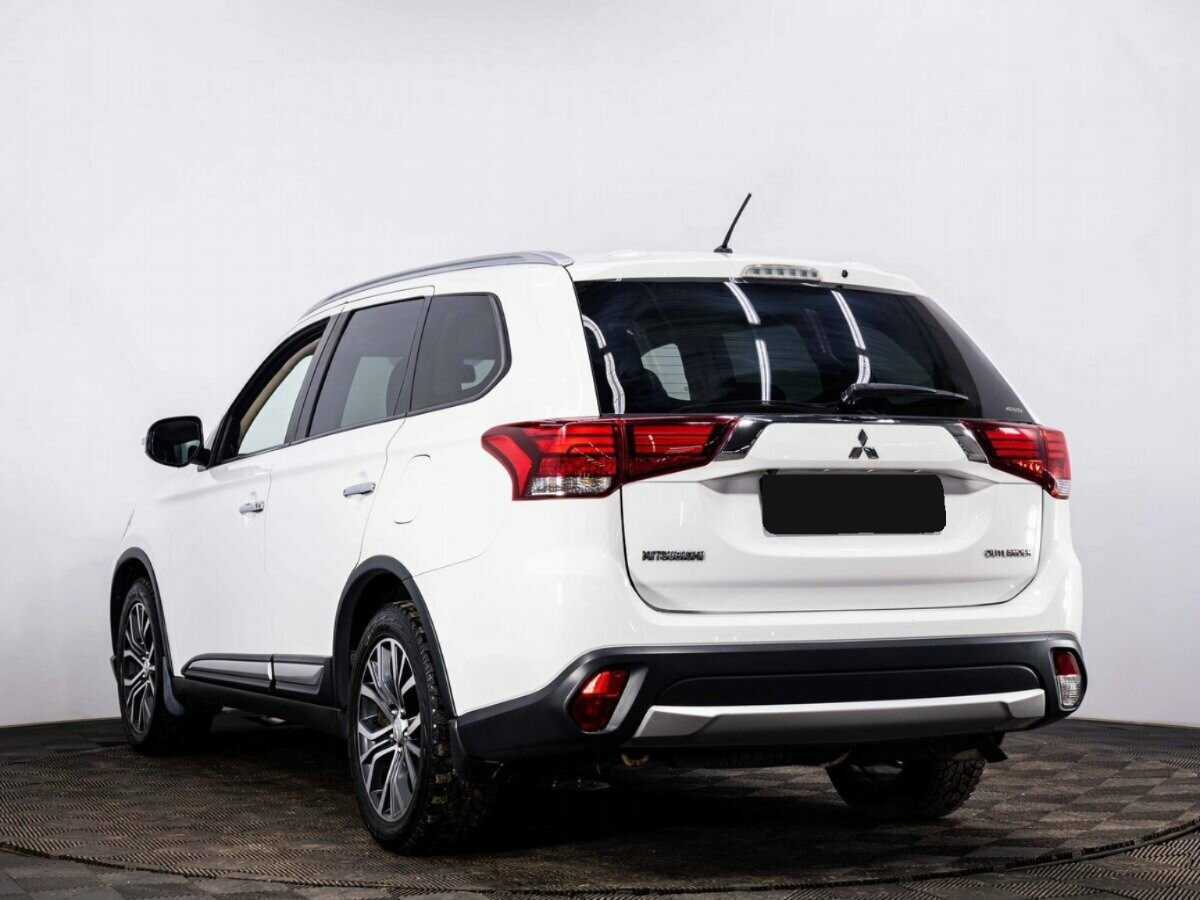 Mitsubishi Outlander, 2016 - Фото №3