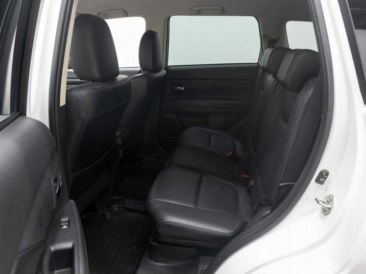 Mitsubishi Outlander, 2016 - Фото №10
