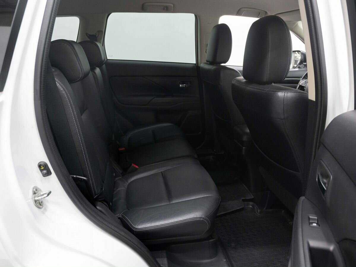 Mitsubishi Outlander, 2016 - Фото №11