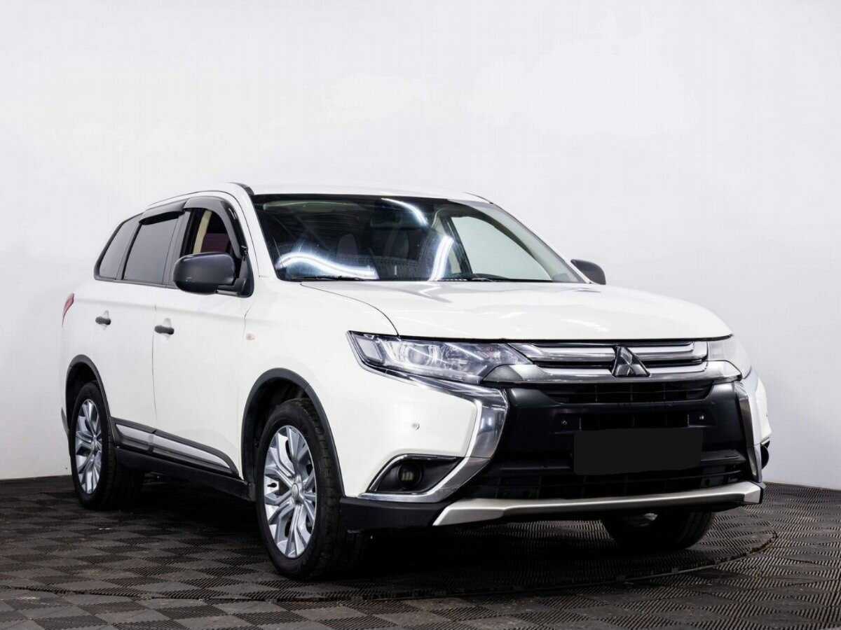 Mitsubishi Outlander, 2018 - Фото №2