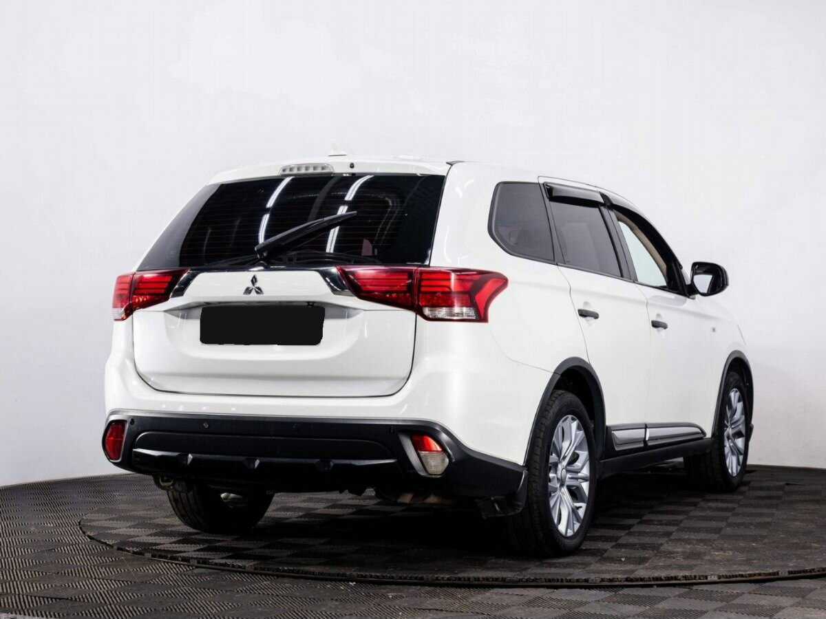Mitsubishi Outlander, 2018 - Фото №5