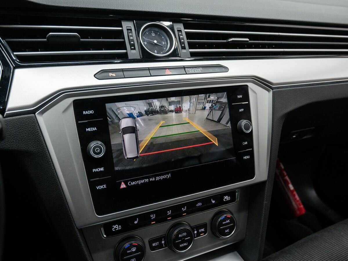 Volkswagen Passat, 2018 - Фото №19