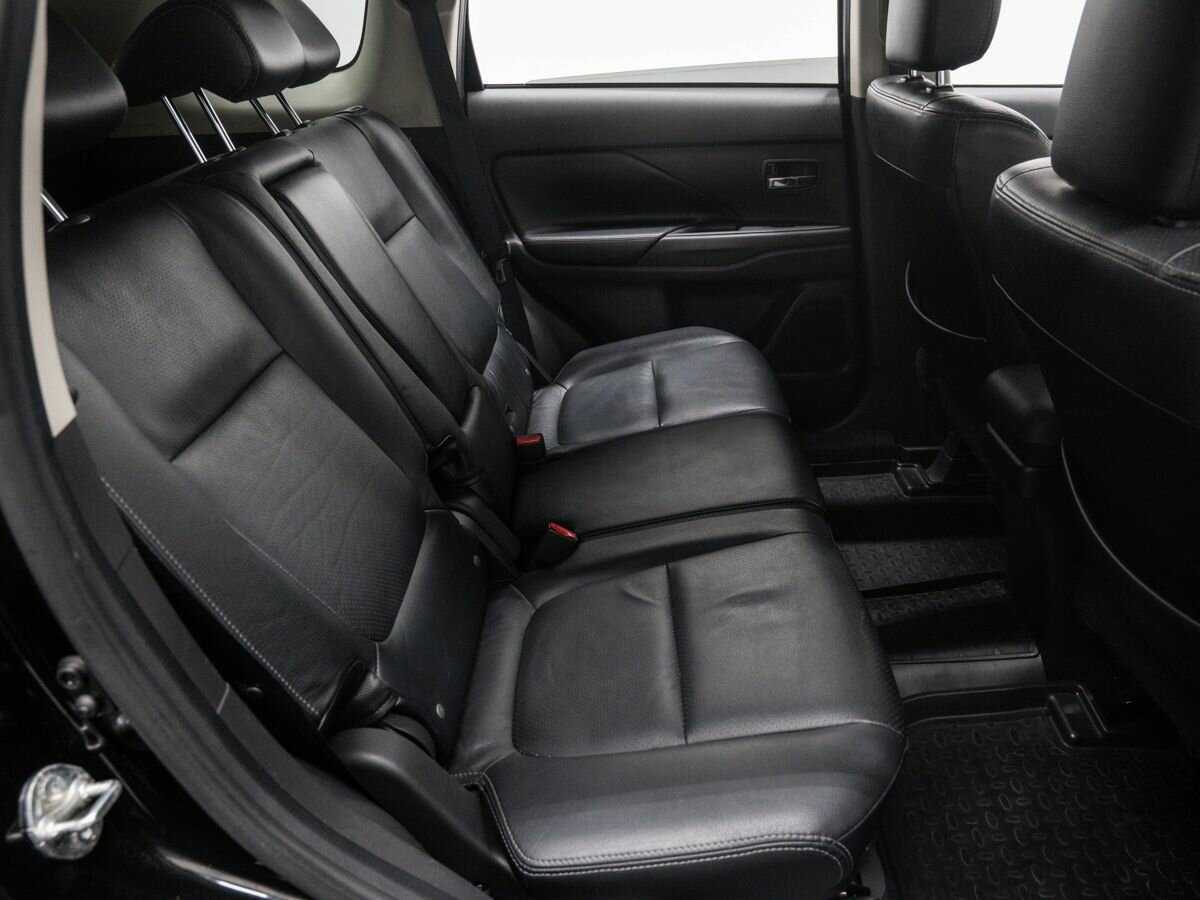 Mitsubishi Outlander, 2013 - Фото №8