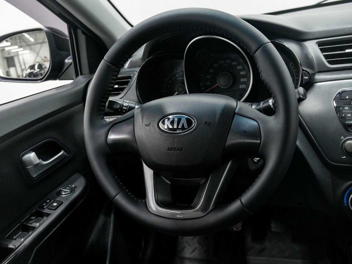 Kia Rio 5-speed, 2013 - Фото №11
