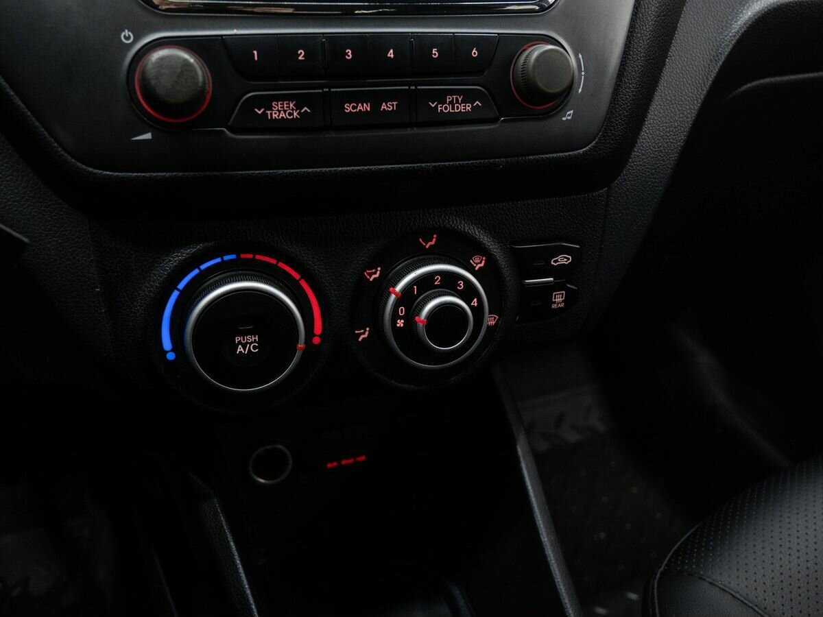 Kia Rio 5-speed, 2013 - Фото №19