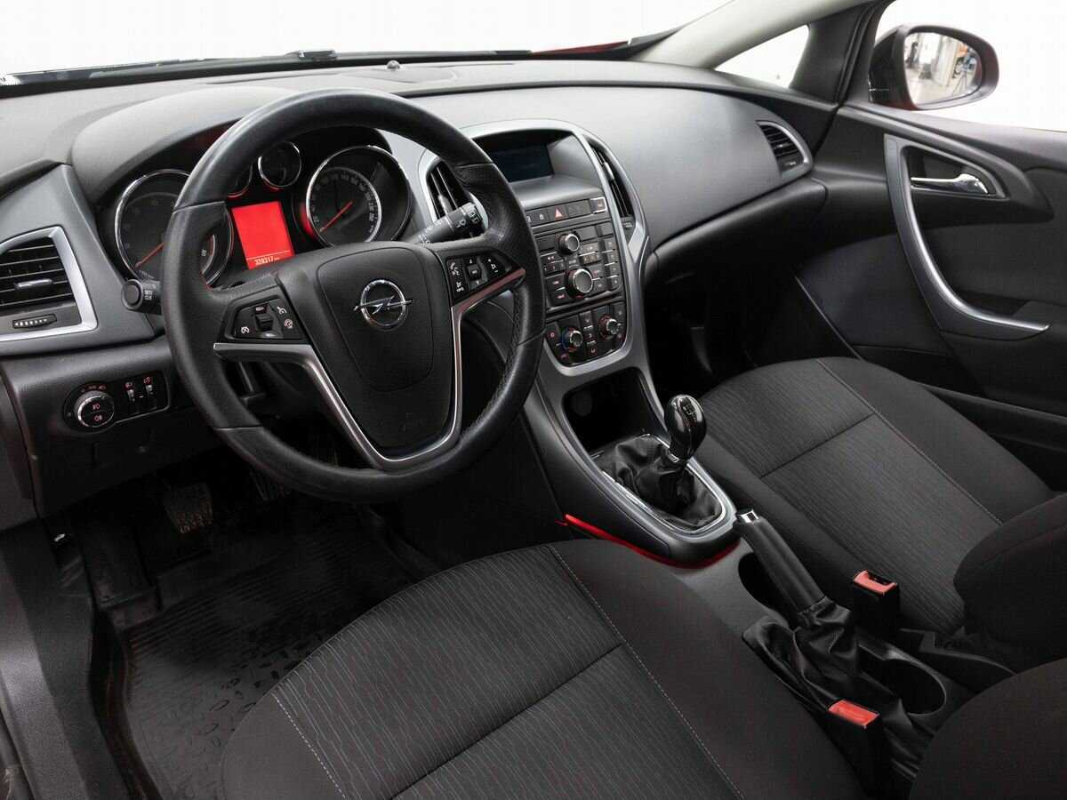 Opel Astra GTC, 2012 - Фото №8