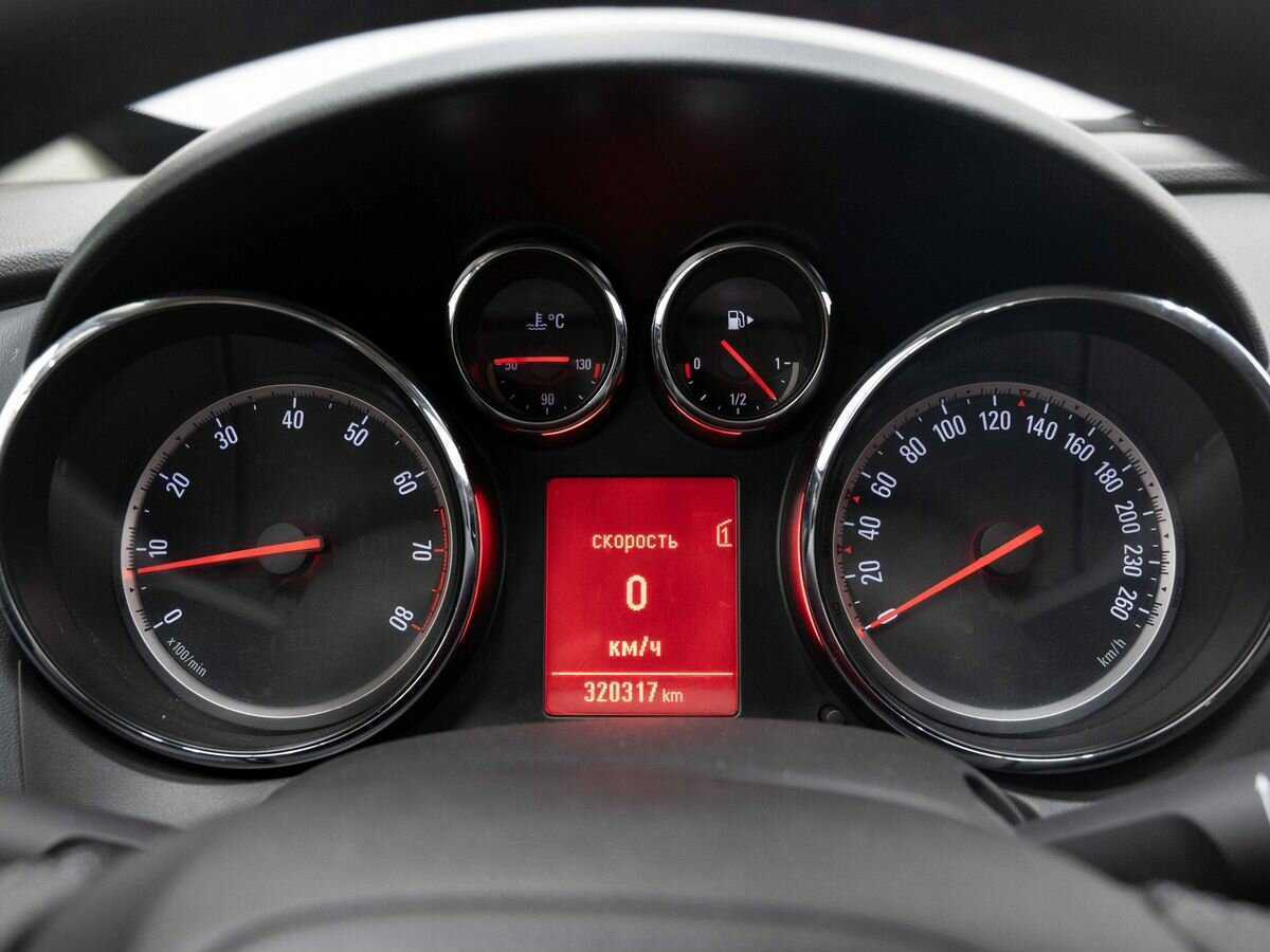 Opel Astra GTC, 2012 - Фото №16