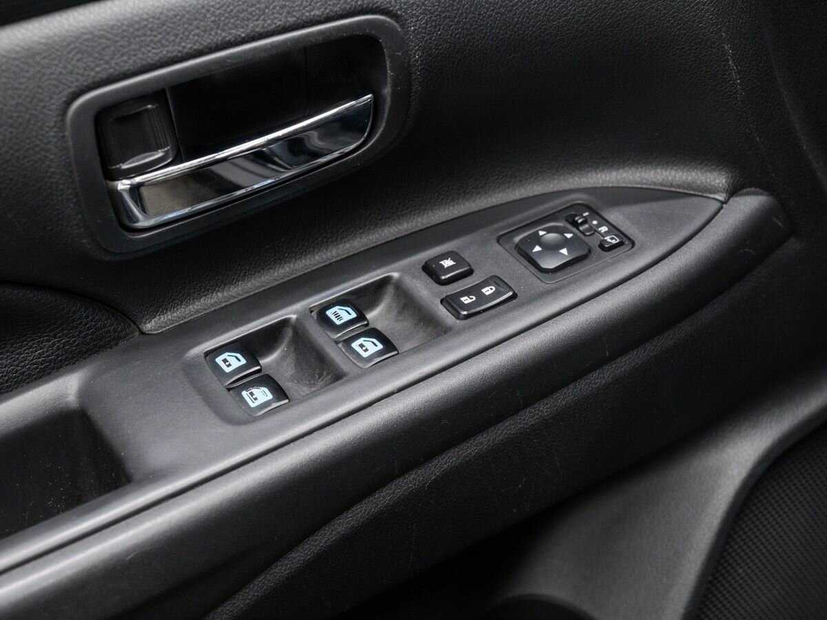 Mitsubishi Outlander, 2017 - Фото №14