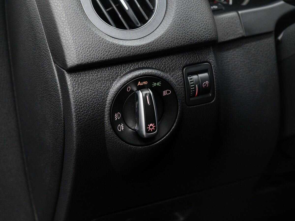 Volkswagen Tiguan, 2013 - Фото №16