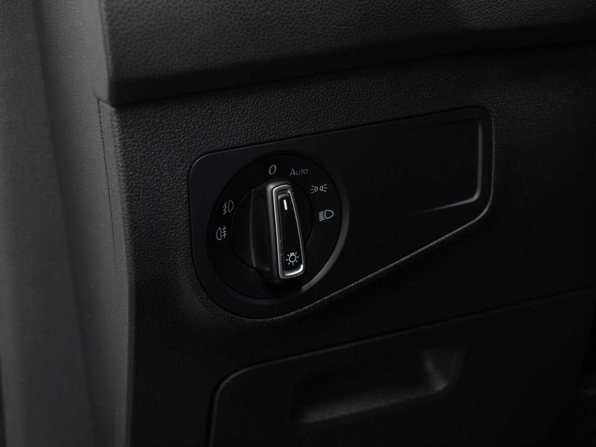 Volkswagen Tiguan, 2017 - Фото №15