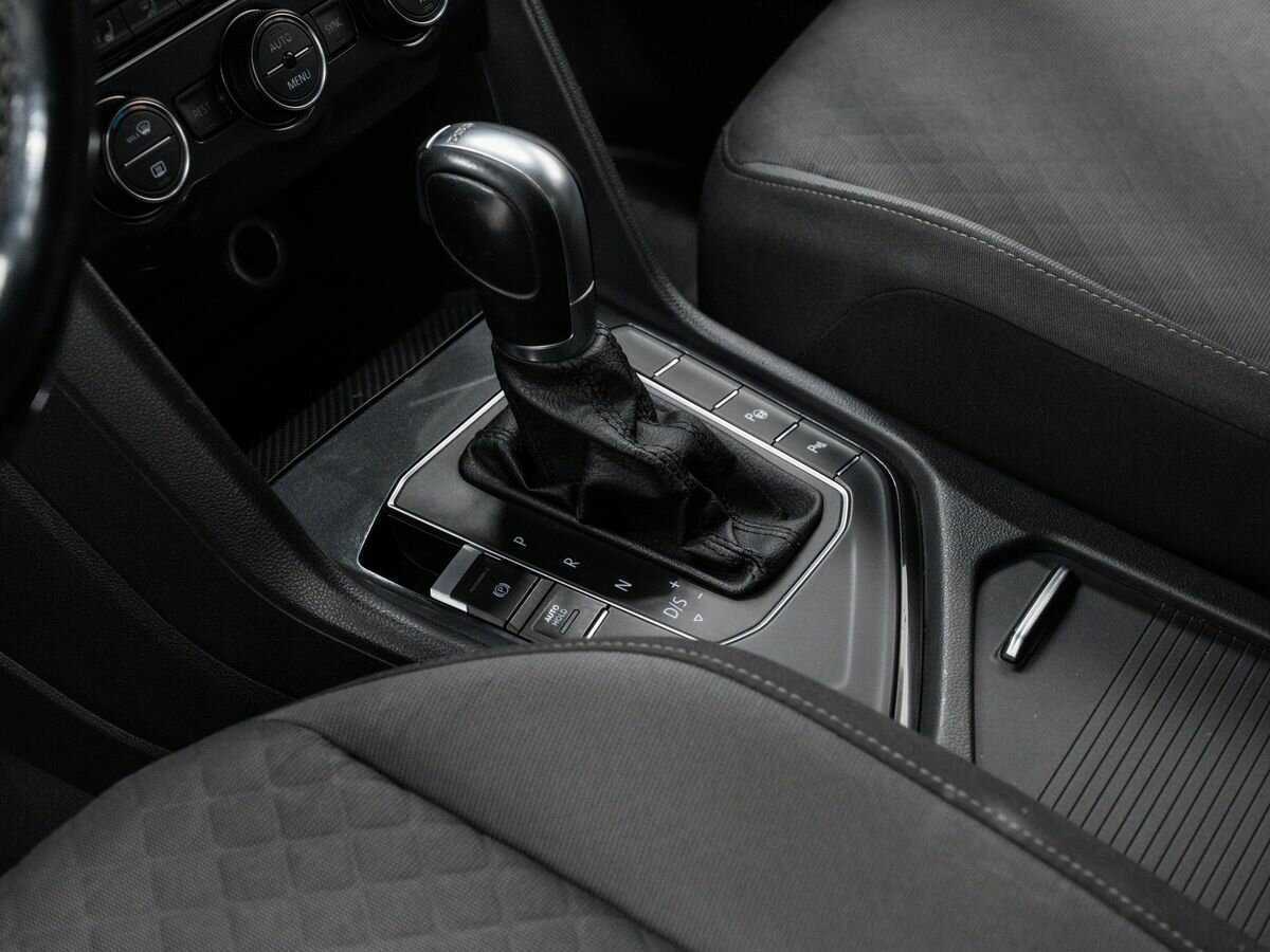 Volkswagen Tiguan, 2017 - Фото №16