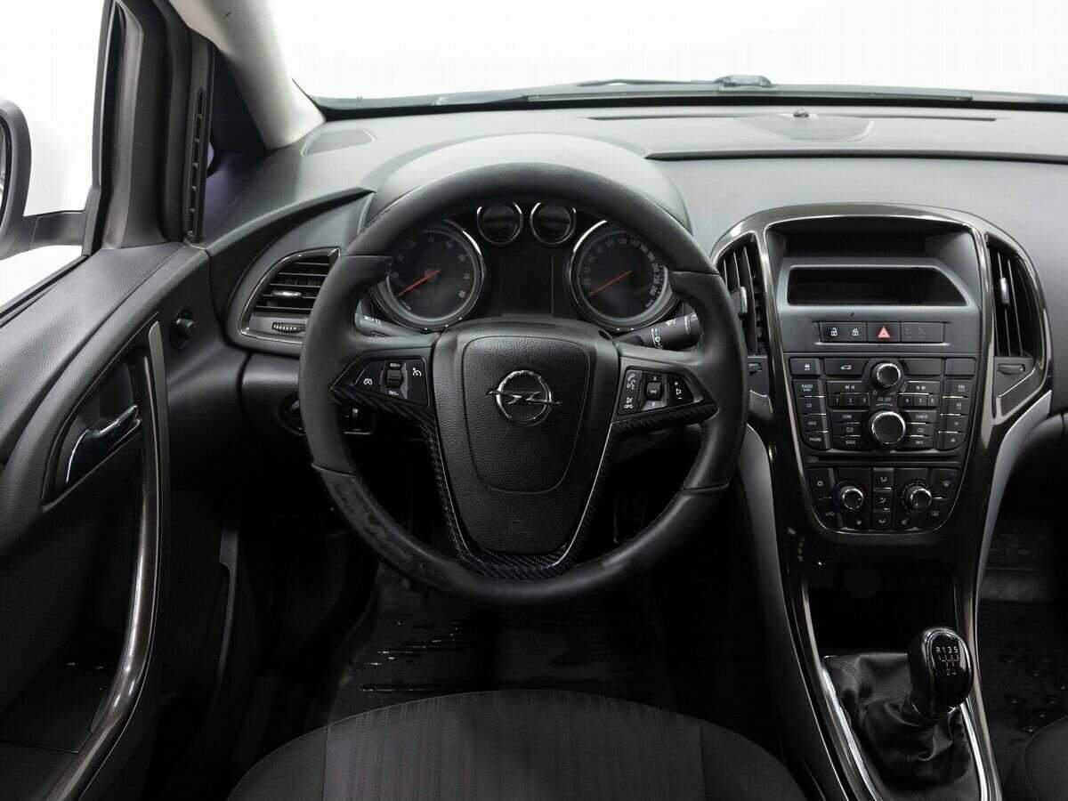 Opel Astra, 2013 - Фото №13