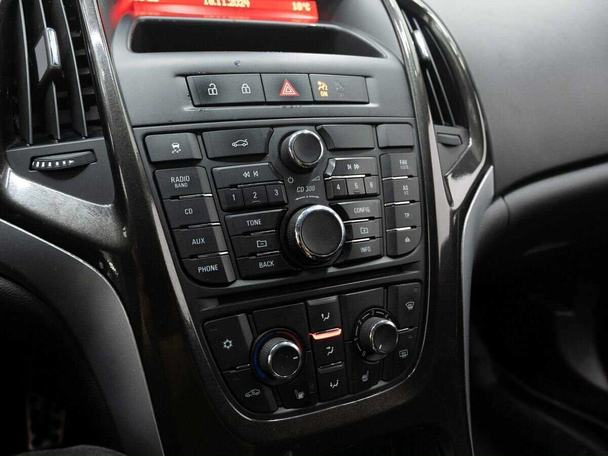 Opel Astra, 2013 - Фото №18