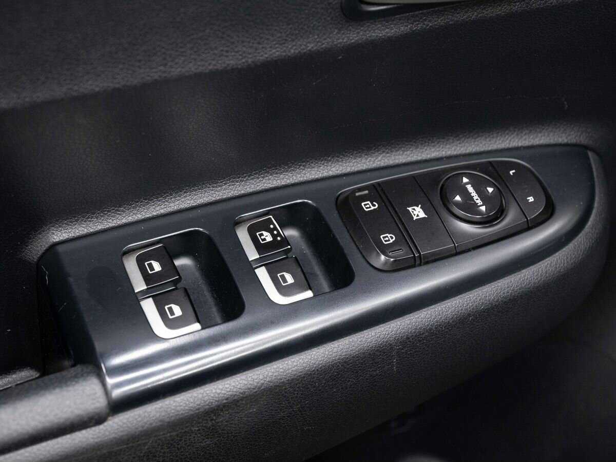 Kia Rio X-Line, 2017 - Фото №16