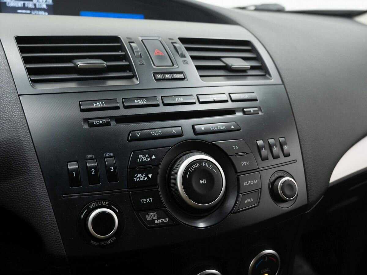 Mazda 3, 2012 - Фото №20