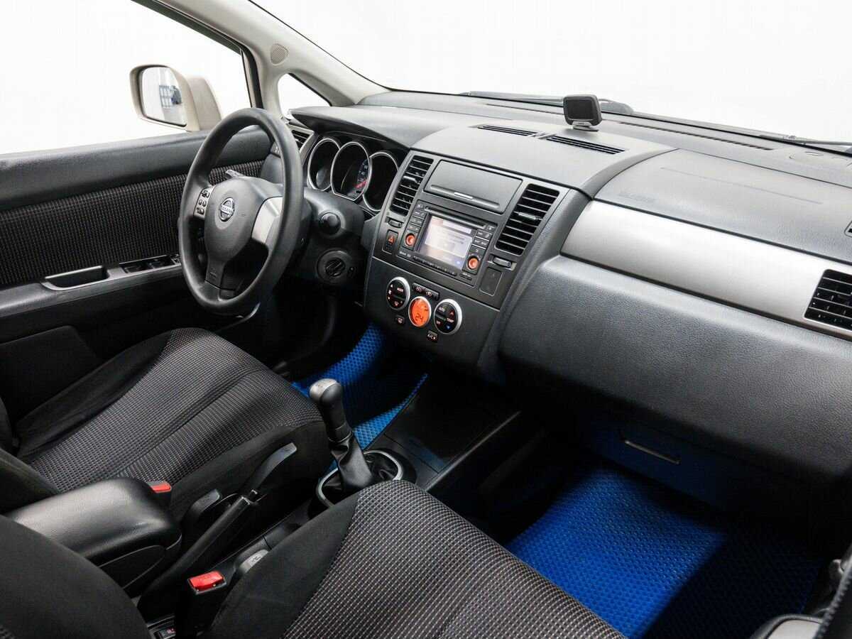 Nissan Tiida, 2012 - Фото №7