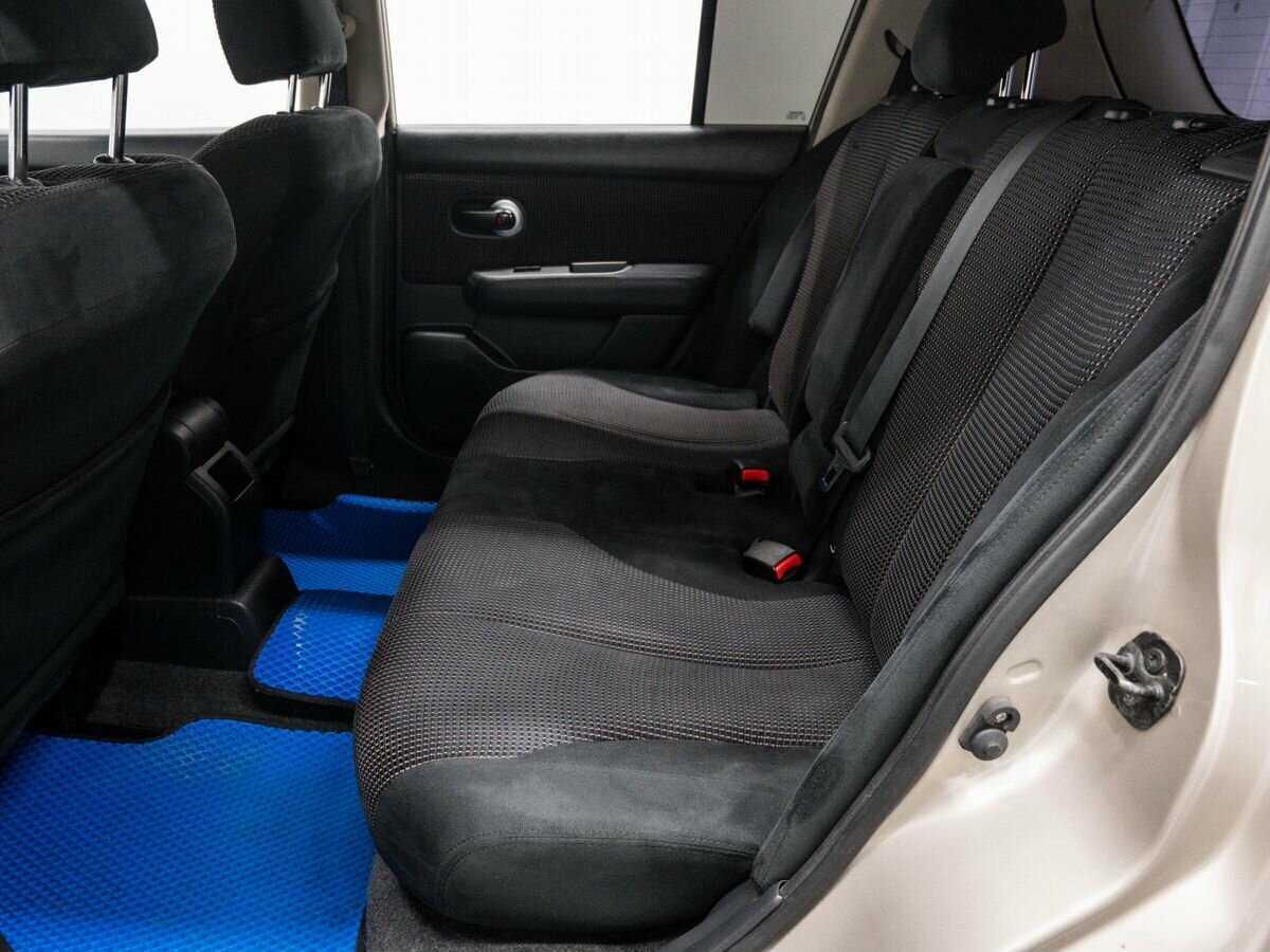 Nissan Tiida, 2012 - Фото №12