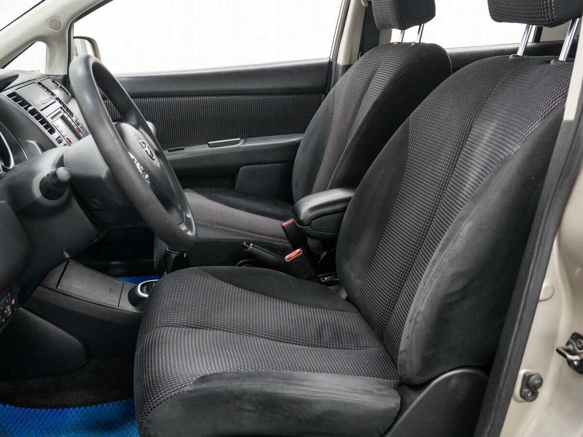 Nissan Tiida, 2012 - Фото №14