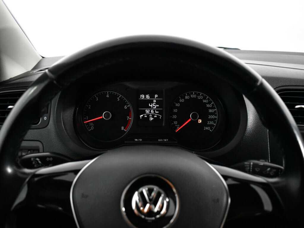 Volkswagen Polo, 2015 - Фото №10