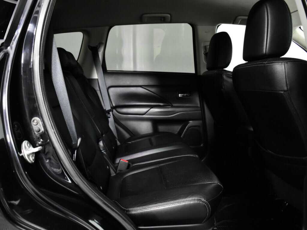 Mitsubishi Outlander, 2012 - Фото №9