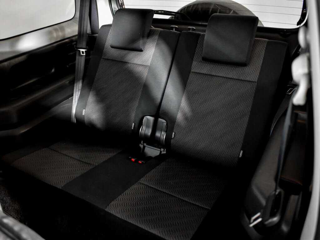 Suzuki Jimny, 2014 - Фото №10