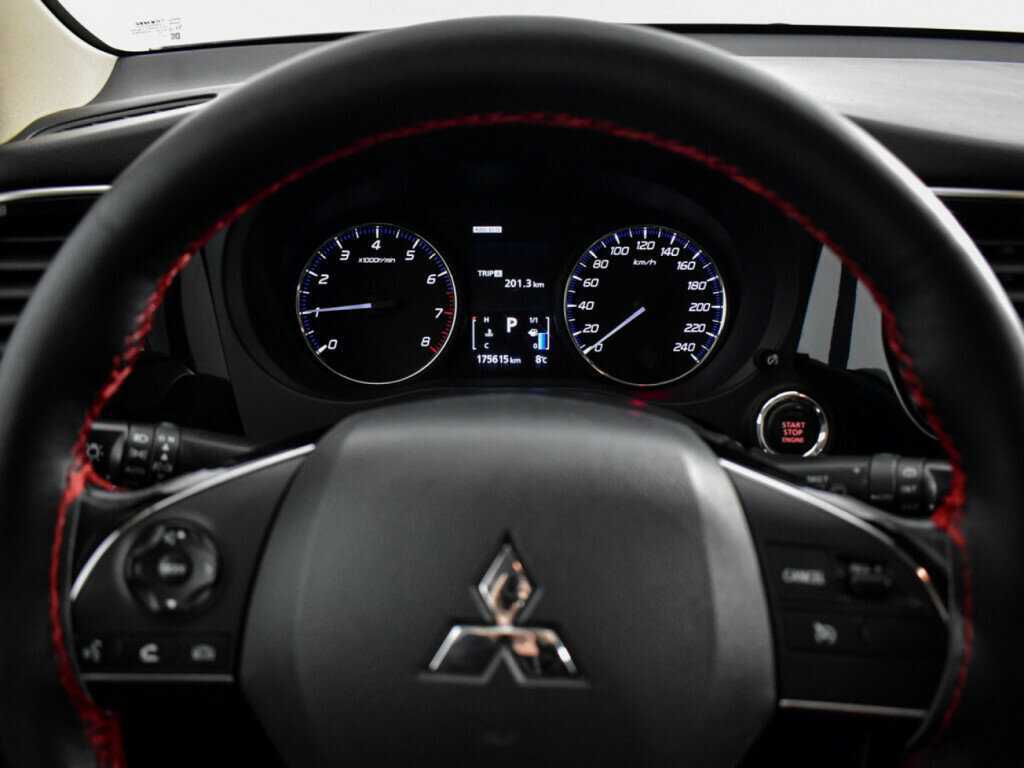 Mitsubishi Outlander, 2017 - Фото №17