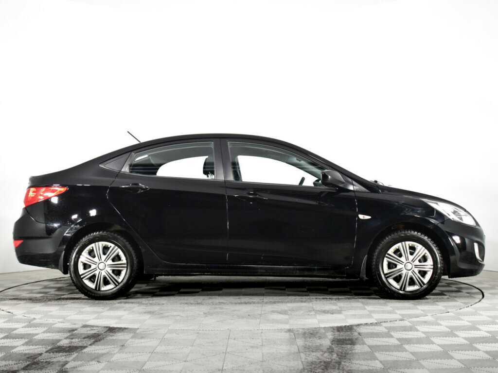 Hyundai Solaris, 2012 - Фото №1