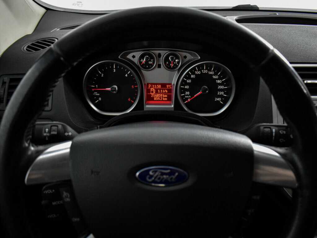 Ford Kuga, 2012 - Фото №15