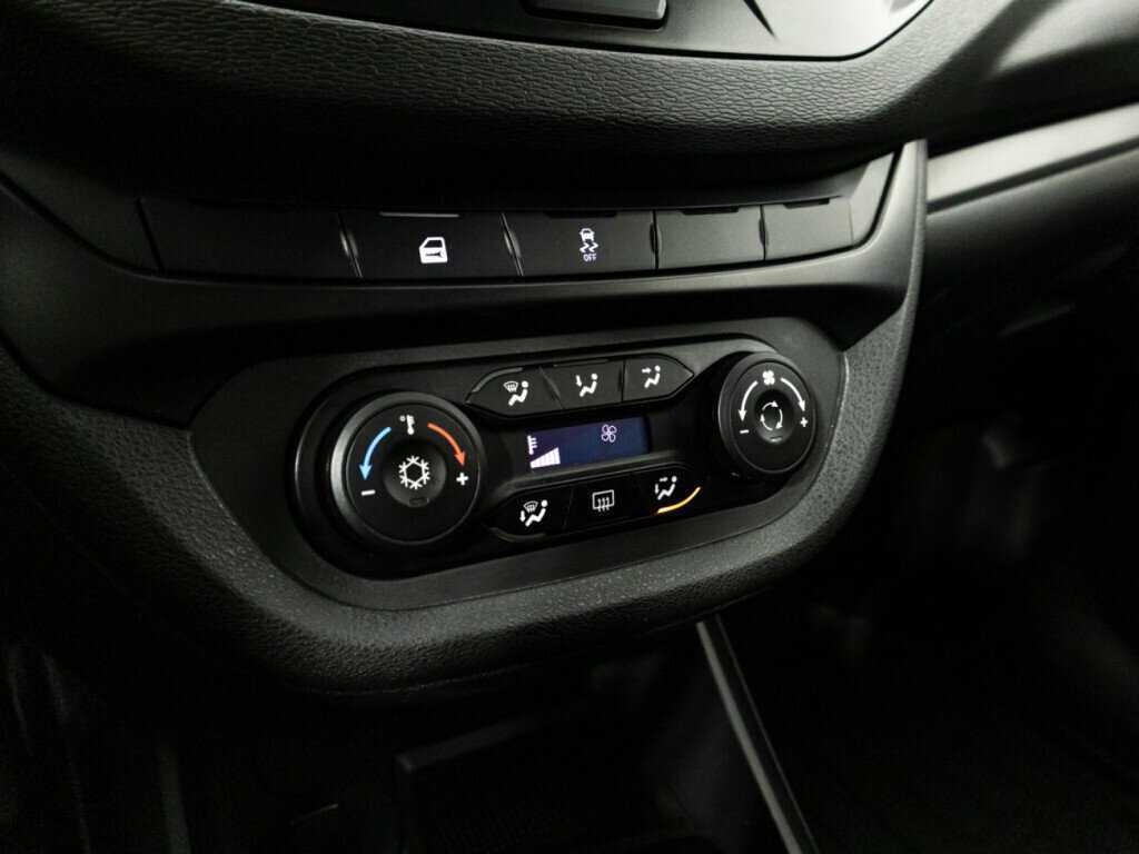 Lada (ВАЗ) Vesta SW, 2021 - Фото №16