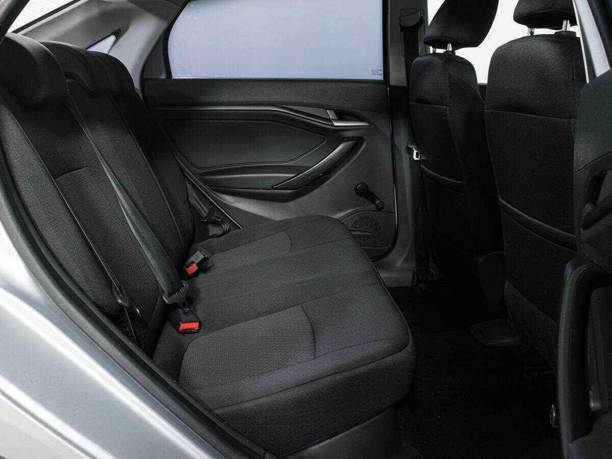 Lada (ВАЗ) Vesta, 2017 - Фото №10