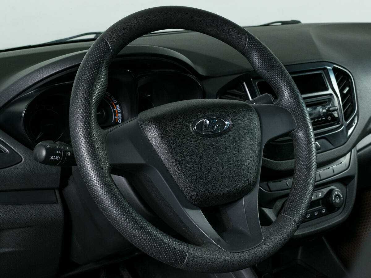 Lada (ВАЗ) Vesta, 2017 - Фото №12