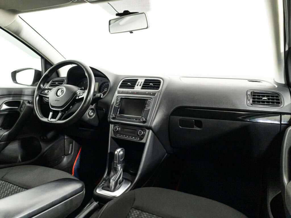 Volkswagen Polo, 2018 - Фото №8