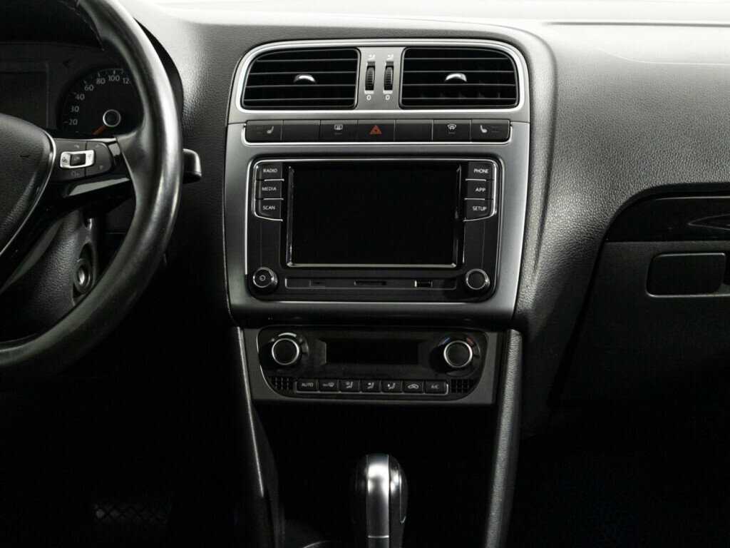 Volkswagen Polo, 2018 - Фото №13