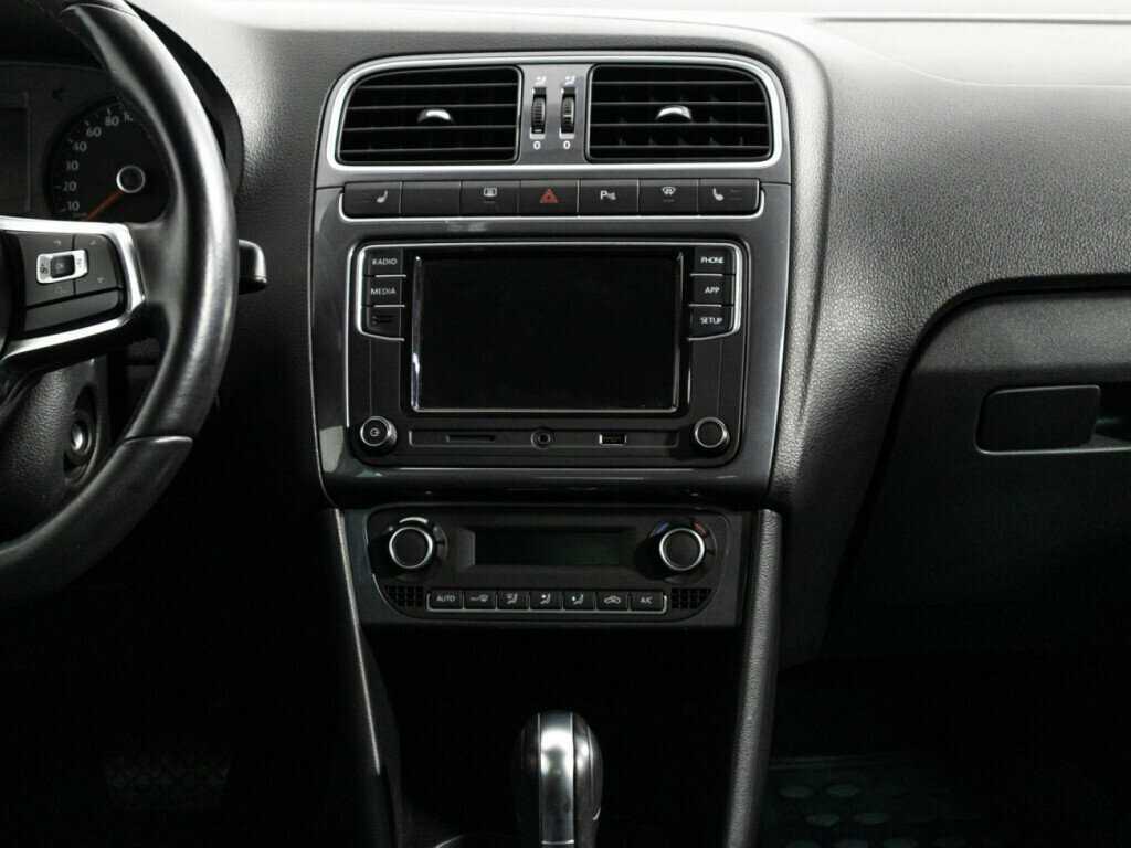 Volkswagen Polo, 2018 - Фото №13