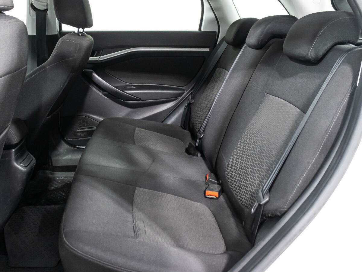 Lada (ВАЗ) Vesta SW, 2017 - Фото №9