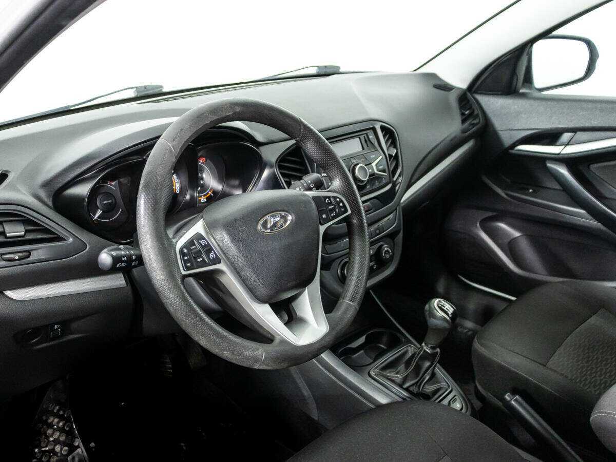 Lada (ВАЗ) Vesta SW, 2017 - Фото №10