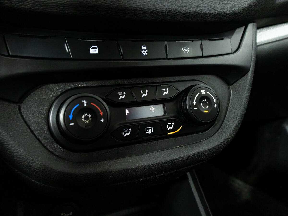 Lada (ВАЗ) Vesta SW, 2017 - Фото №14